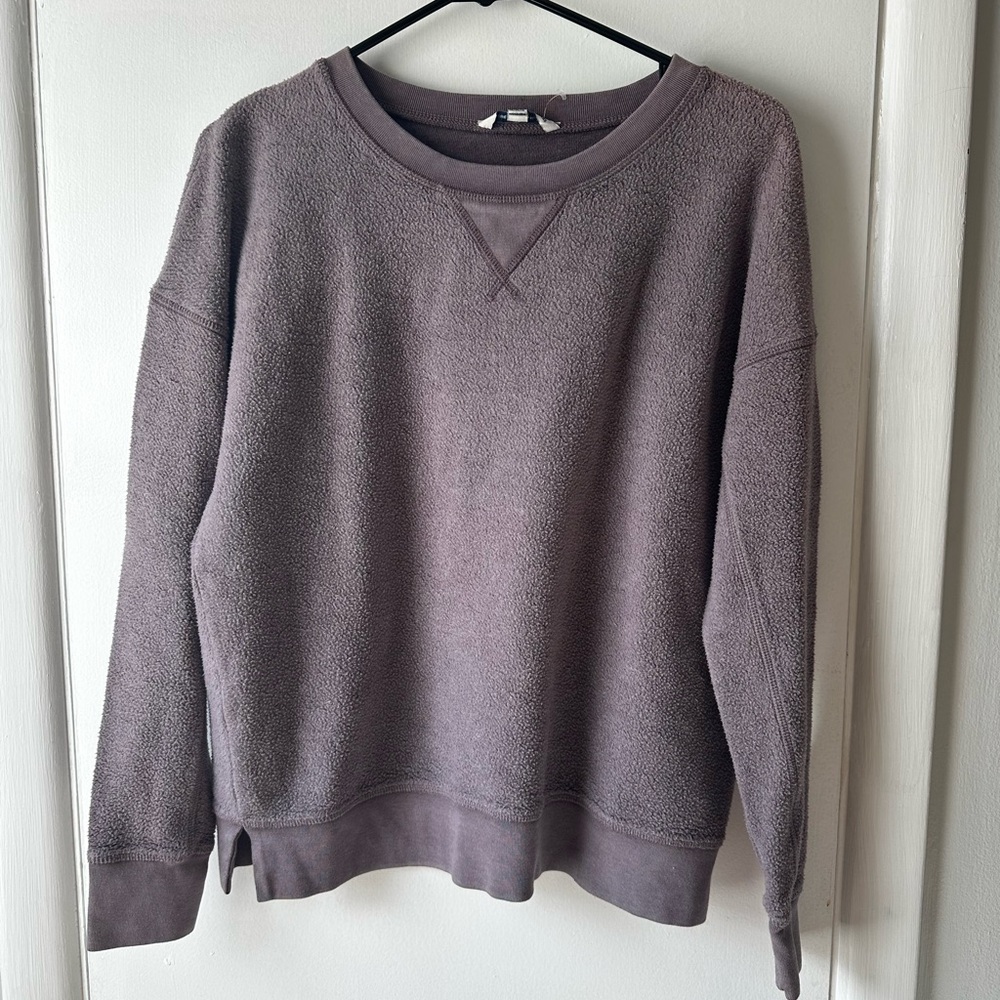 American Eagle Outfitters Women’s Lavender Crewneck Sweater